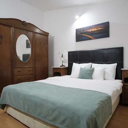 Hotel Freiburg Ulcinj Luaran gambar