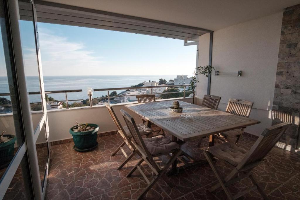 Hotel Freiburg Ulcinj Luaran gambar