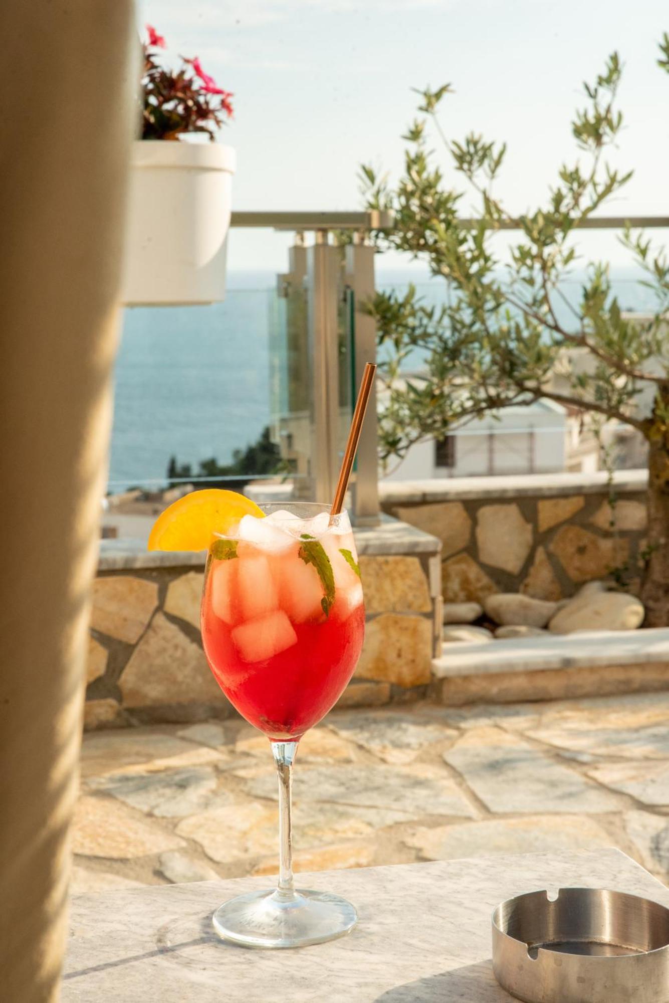 Hotel Freiburg Ulcinj Luaran gambar